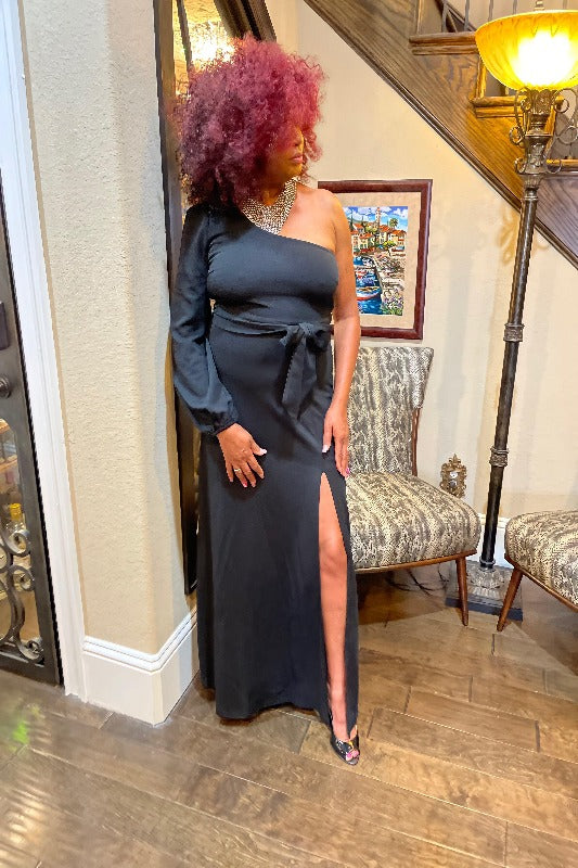 SHOULDER EVENING GOWN BLACK